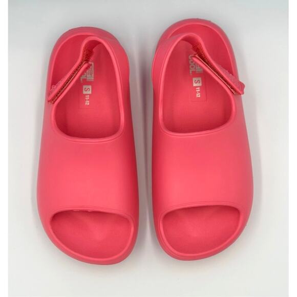32 Degree Cool Cushion Slides Pool Slides - Watermelon - Youth size 11/12 - Picture 1 of 9